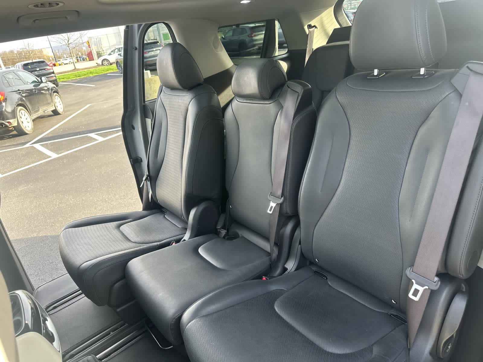 Used 2024 Kia Carnival SX Prestige image 20