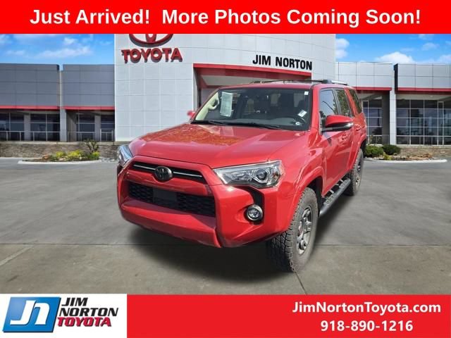 Used 2023 Toyota 4Runner SR5 Premium w/ Moonroof Package AWD/4WD image 2