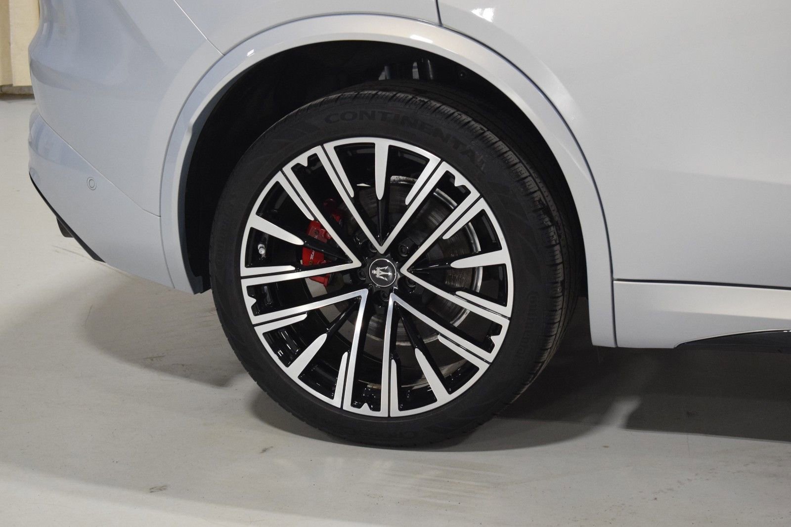 Certified 2024 Maserati Grecale Modena image 15