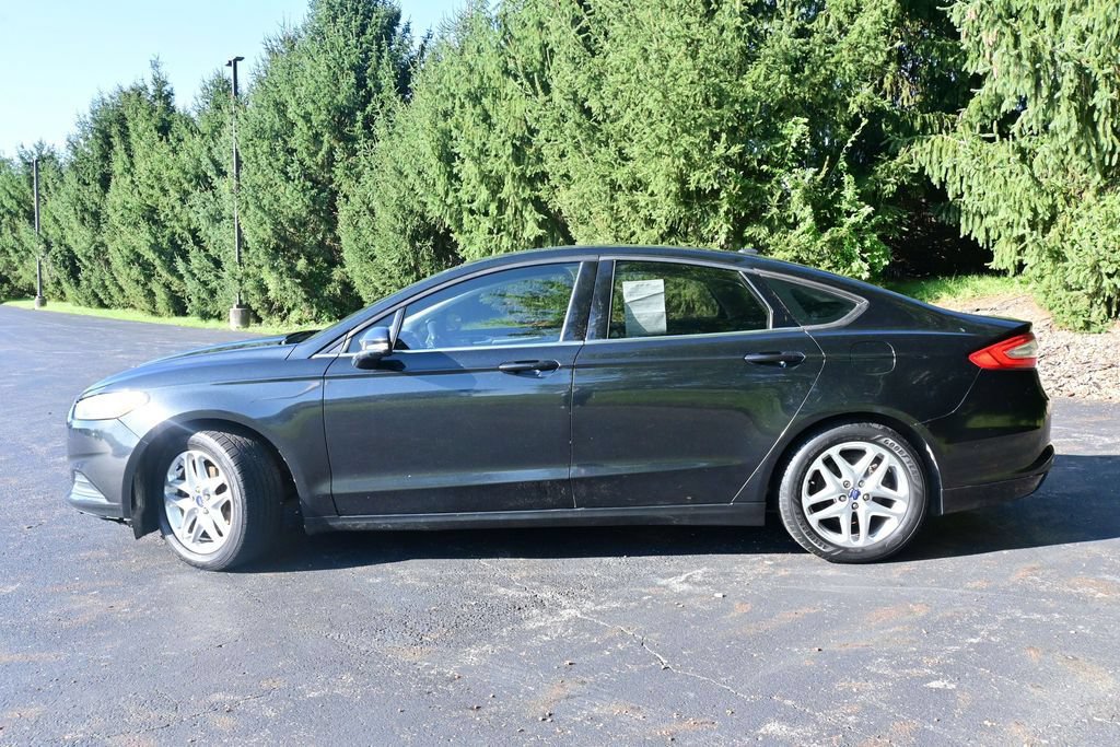Used 2013 Ford Fusion SE FWD image 3