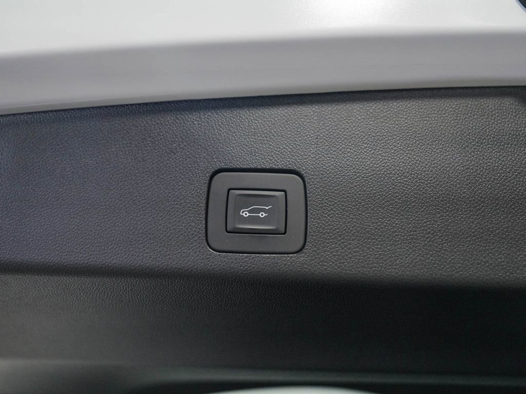 Used 2025 Buick Encore GX Sport Touring w/ Comfort Package FWD image 40
