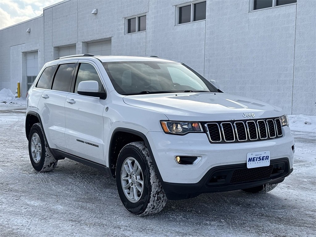Used 2018 Jeep Grand Cherokee Laredo image 14