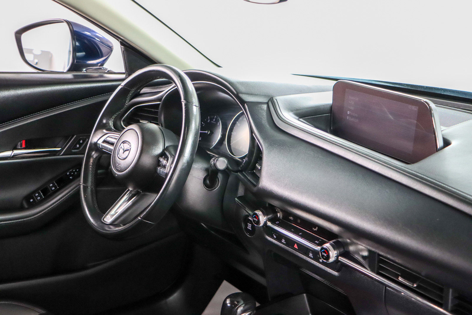 Used 2023 MAZDA CX-30 AWD image 25