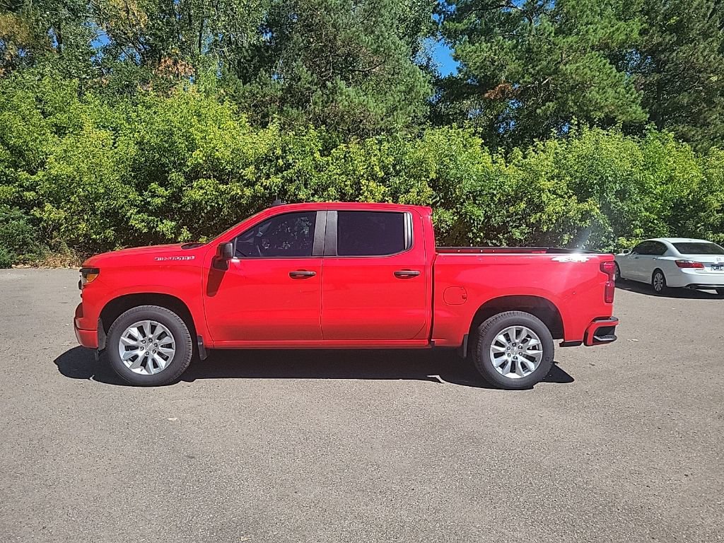 Used 2022 Chevrolet Silverado 1500 Custom AWD/4WD image 10