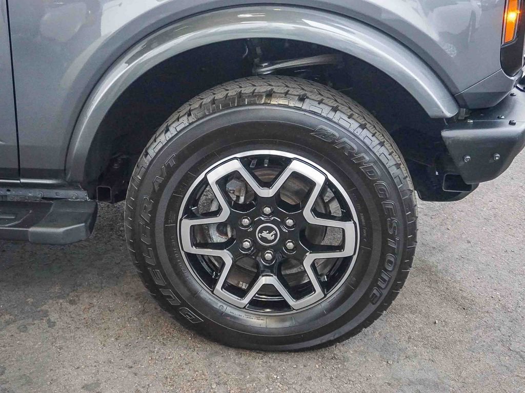 Used 2024 Ford Bronco Outer Banks image 10
