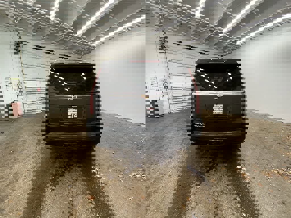 Used 2015 Cadillac Escalade Luxury image 5