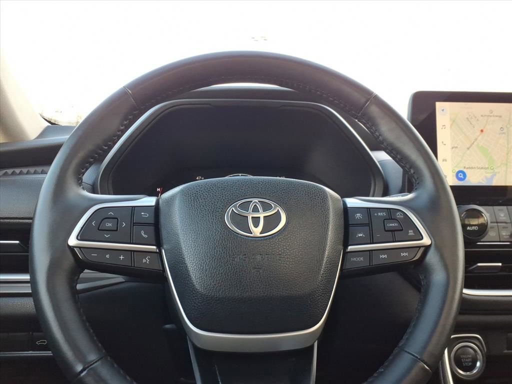 Certified 2024 Toyota Grand Highlander XLE image 32