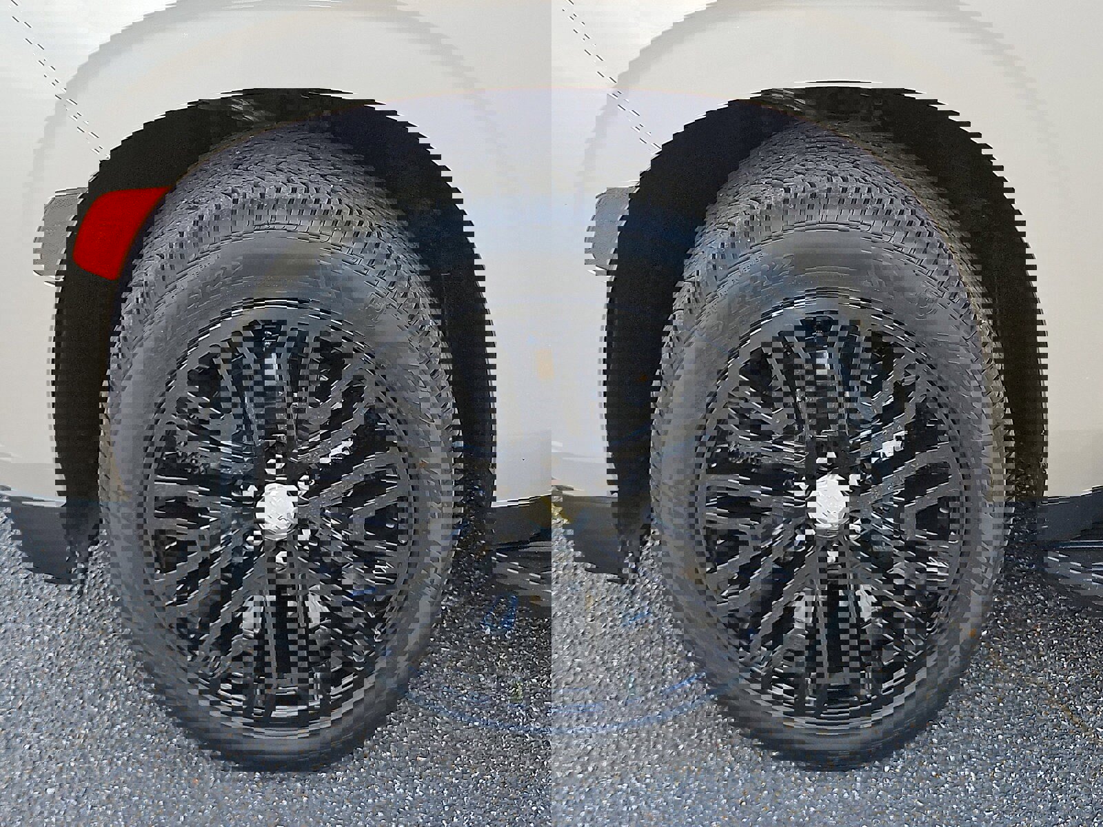 Used 2021 Chevrolet Tahoe Premier w/ Premium Package image 6