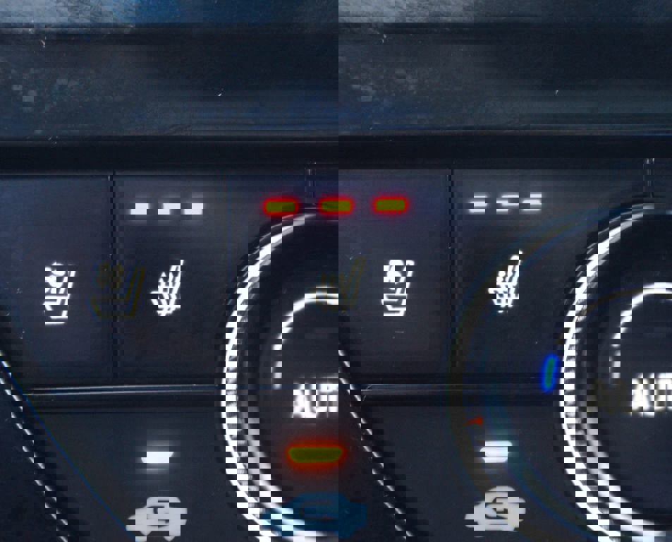 Used 2023 Honda Accord Touring image 8