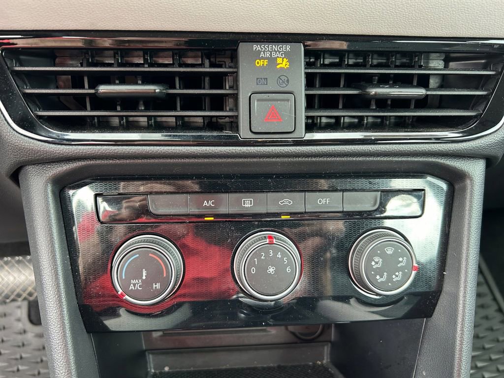 Certified 2025 Volkswagen Taos S image 17