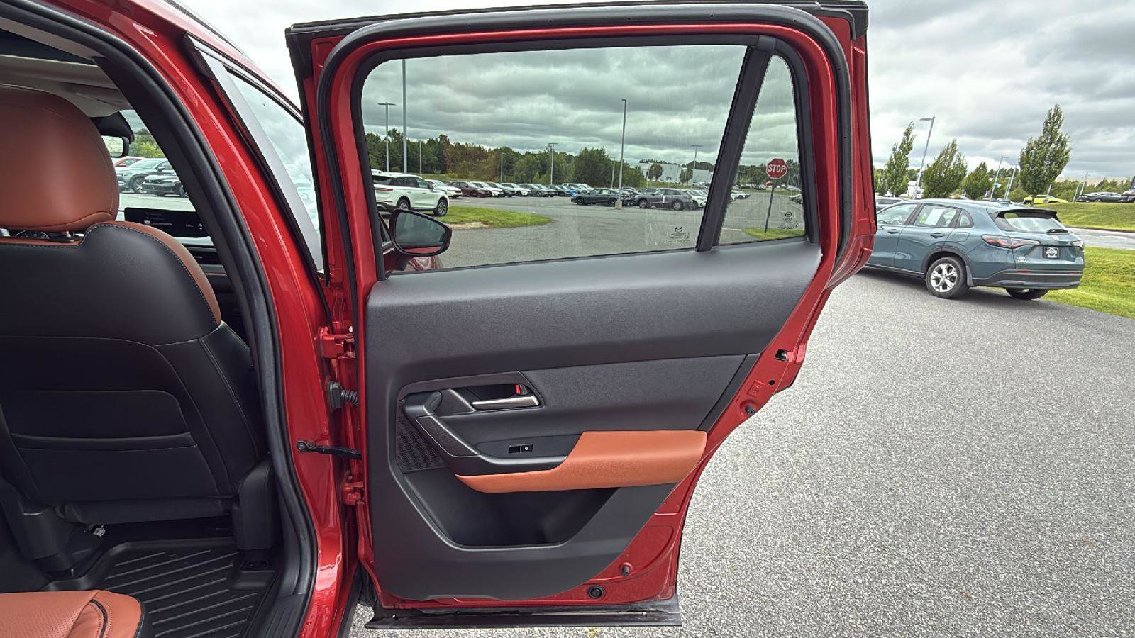 Certified 2024 MAZDA CX-50 AWD 2.5 Turbo w/ Cargo Package image 21