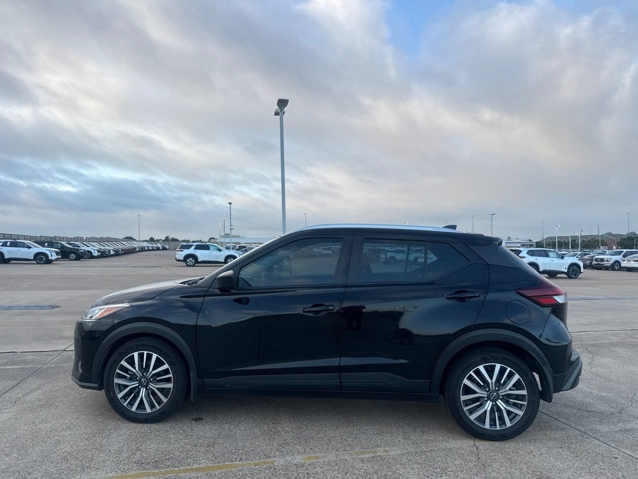 Certified 2023 Nissan Kicks SV FWD image 13