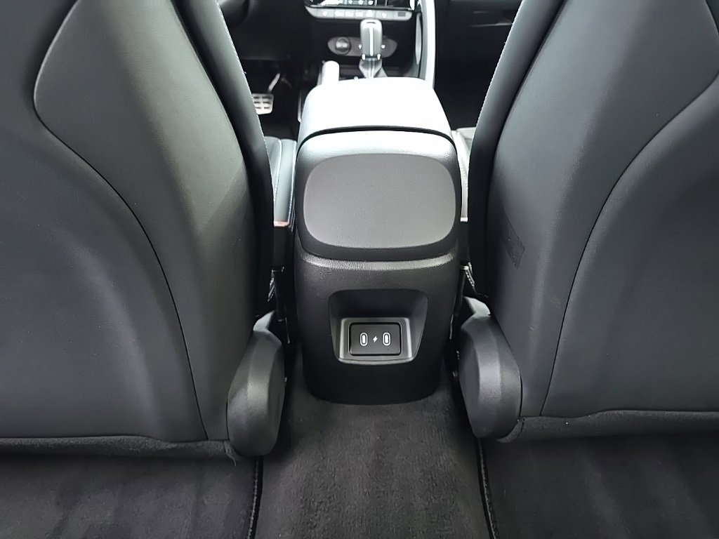 Certified 2024 Hyundai Elantra N image 27