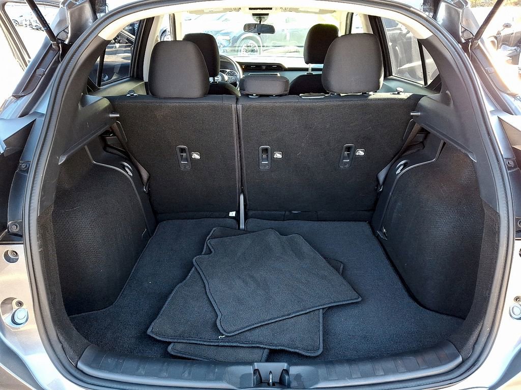 Used 2024 Nissan Kicks S image 27