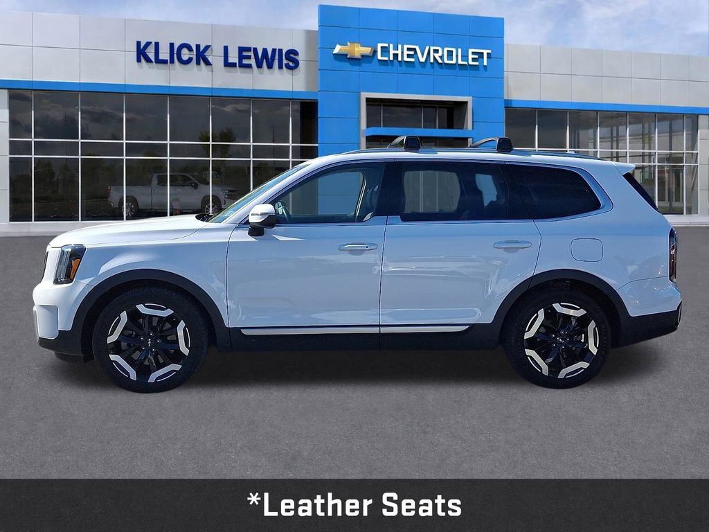 Used 2024 Kia Telluride EX AWD/4WD image 4