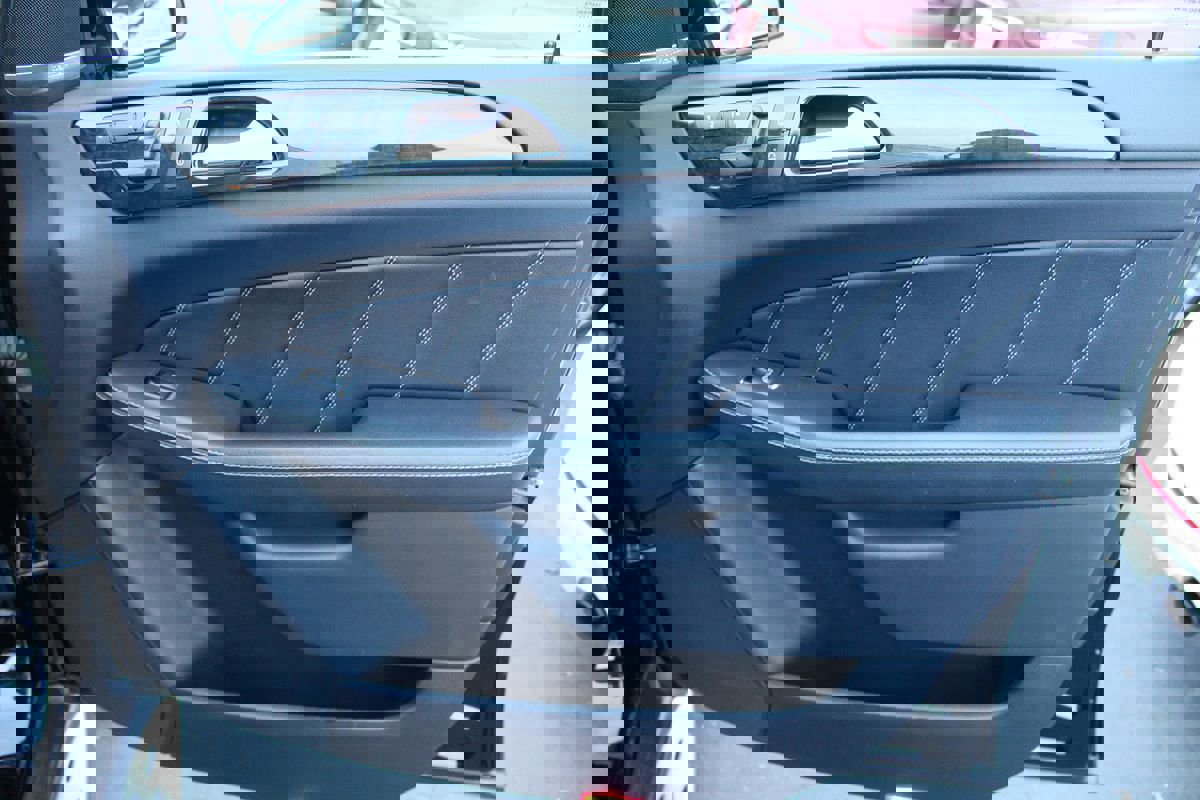 Used 2016 Mercedes-Benz GL 450 4MATIC image 21