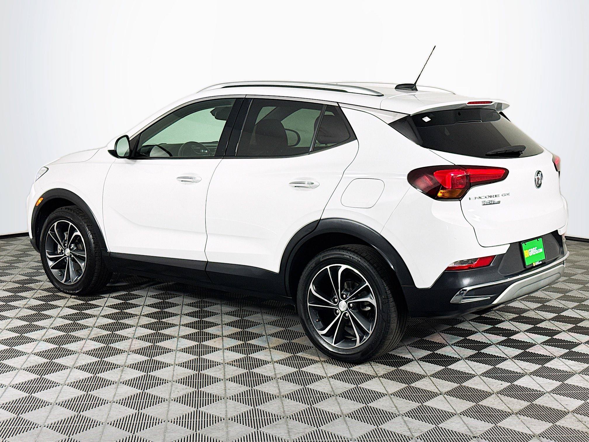 Used 2022 Buick Encore GX Essence FWD image 6