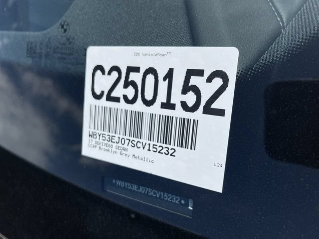 Used 2025 BMW i7 xDrive60 AWD/4WD image 23