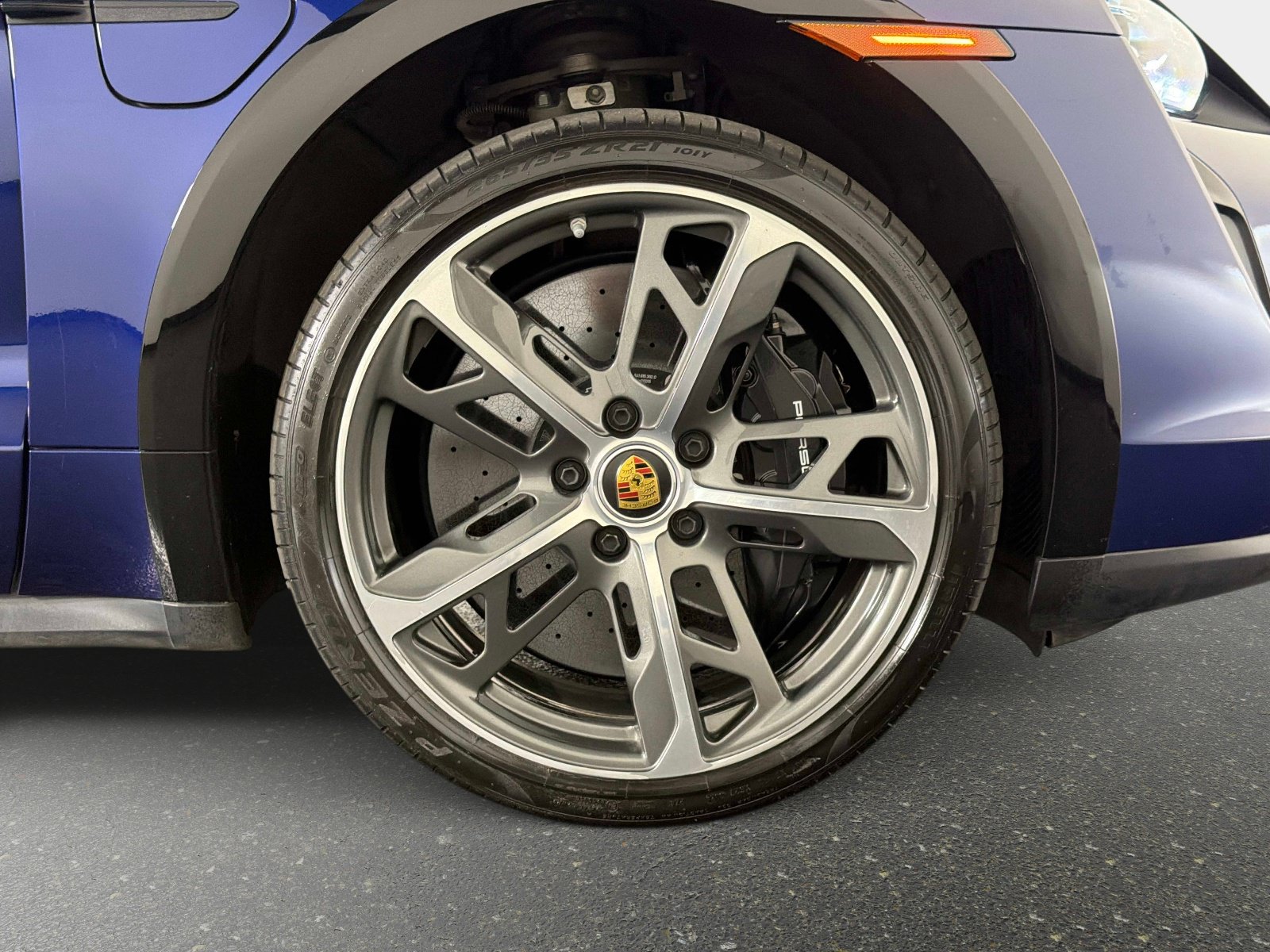 Used 2024 Porsche Taycan Turbo AWD/4WD image 20