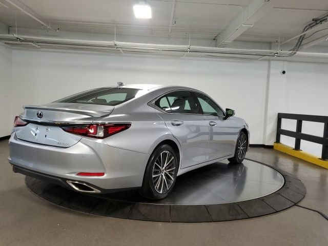 Used 2025 Lexus ES 350 w/ Premium Package FWD image 9