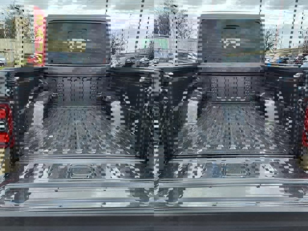 Used 2021 Jeep Gladiator Overland image 29