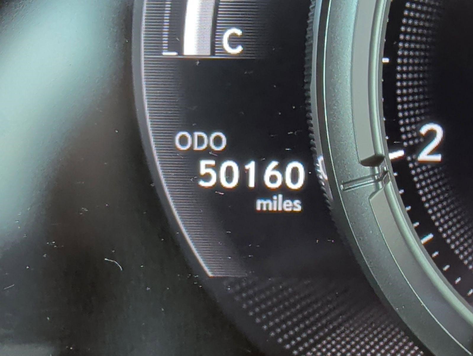 Certified 2022 Lexus UX 200 F Sport w/ Accessory Package (Z2) image 16