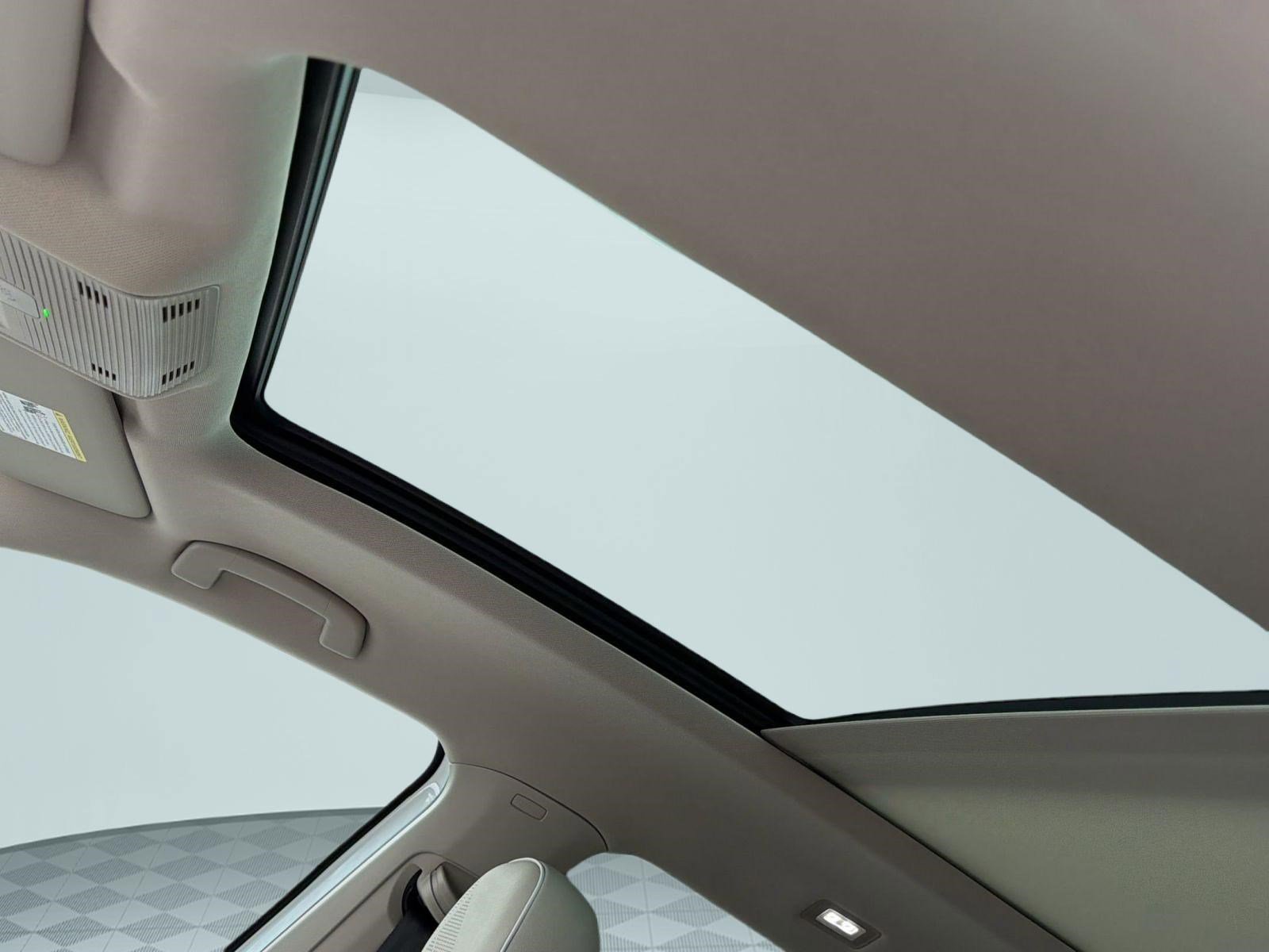 New 2026 Volkswagen Atlas SEL Premium R-Line image 15