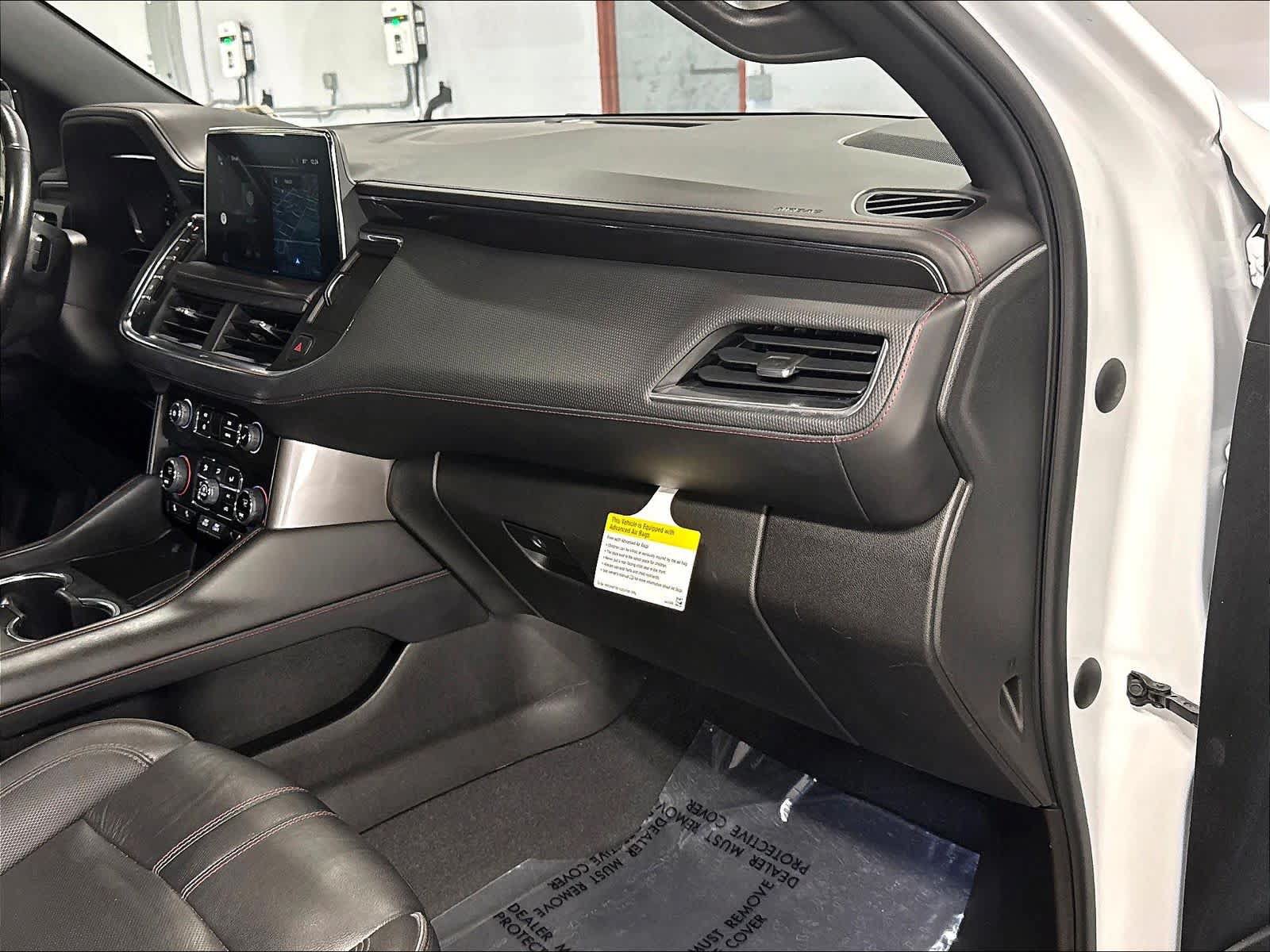 Used 2022 Chevrolet Suburban RST w/ Sport Performance Package AWD/4WD image 19