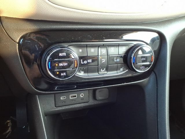 Used 2023 Buick Encore GX Select FWD image 31