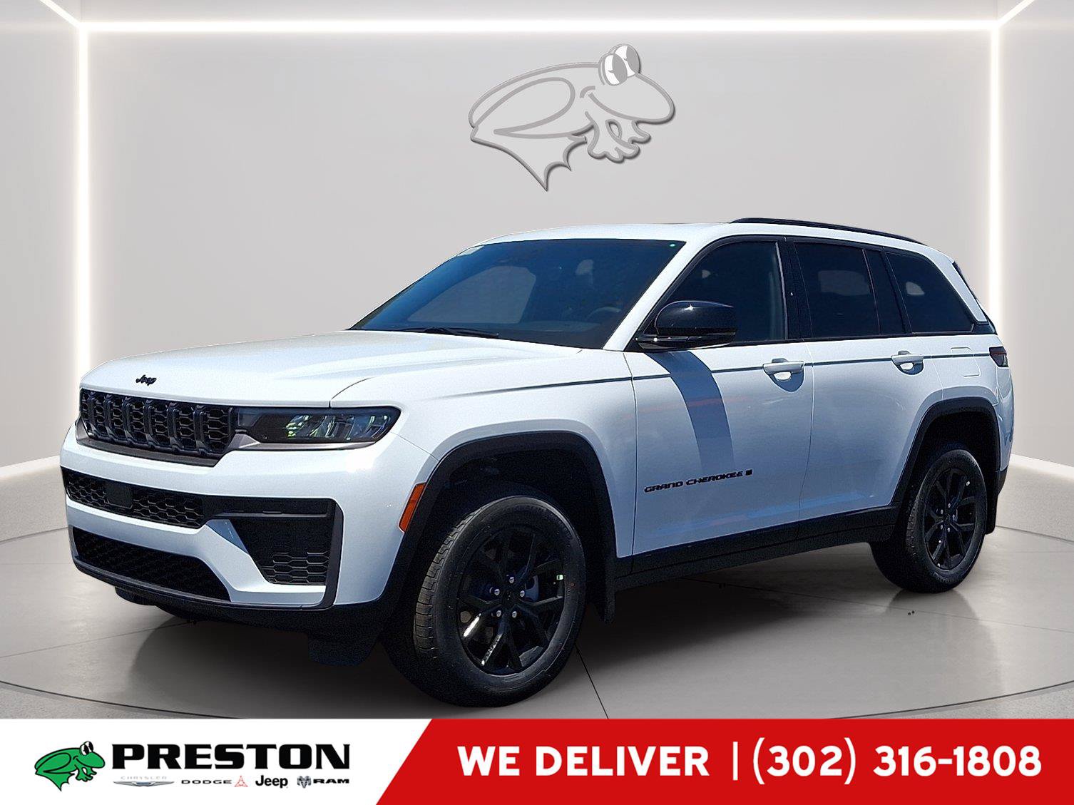 New 2026 Jeep Grand Cherokee Altitude AWD/4WD image 1