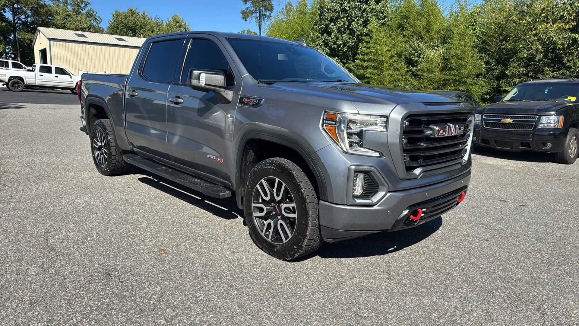 Used 2020 GMC Sierra 1500 AT4 w/ AT4 Premium Package image 3
