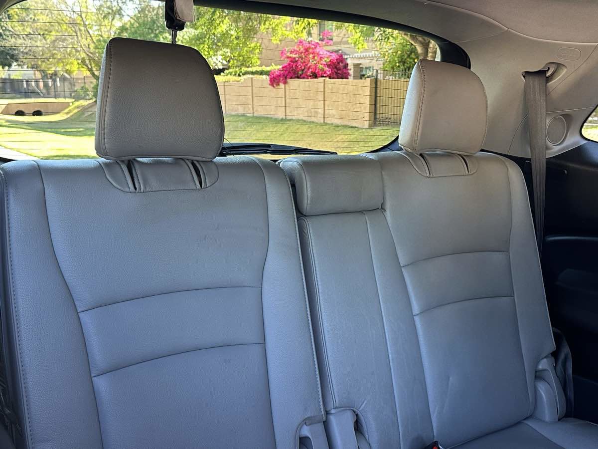 Used 2019 Honda Pilot Touring image 15