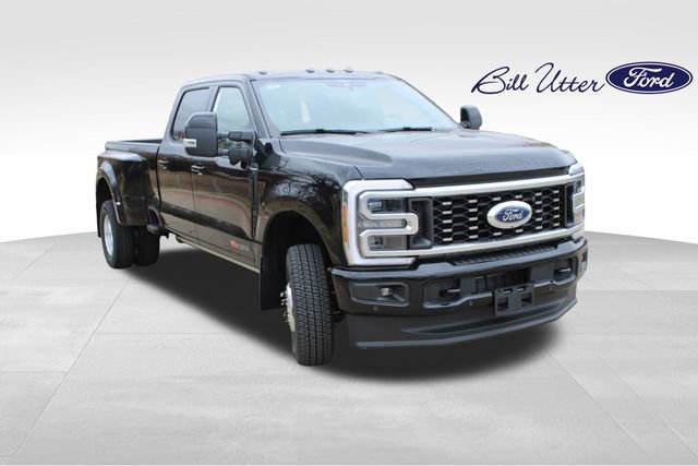 New 2026 Ford F350 Platinum image 2