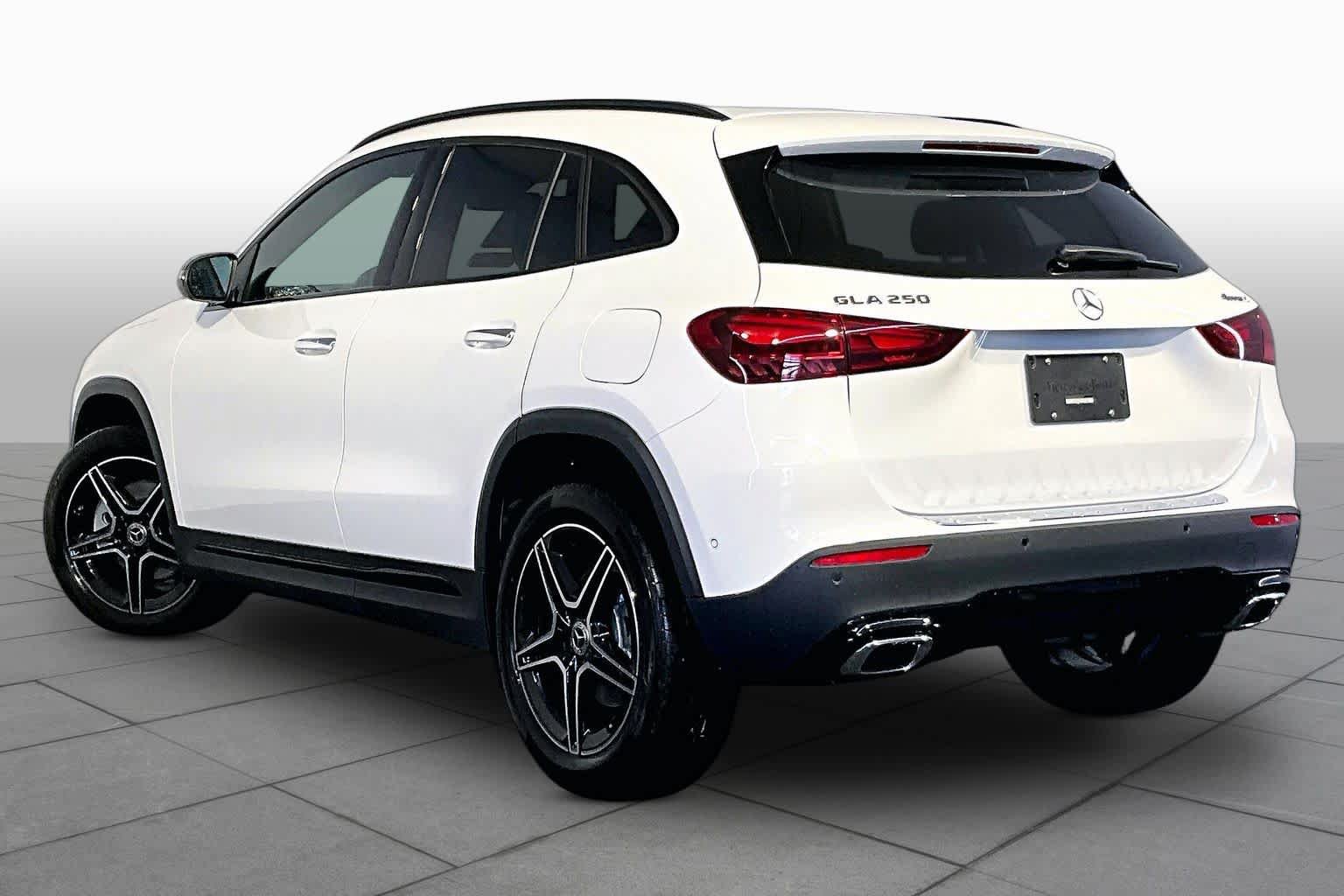 New 2026 Mercedes-Benz GLA 250 4MATIC image 3