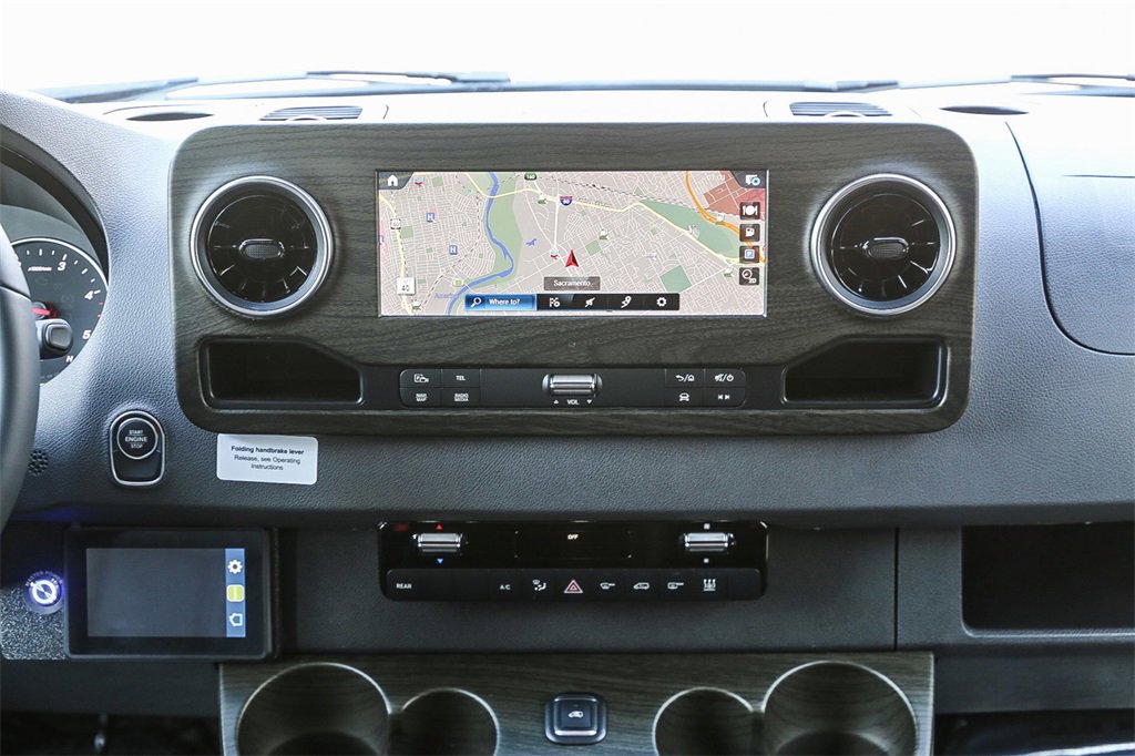 Used 2023 Mercedes-Benz Sprinter 2500 image 16