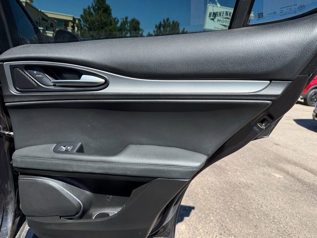 Used 2018 Alfa Romeo Stelvio Ti Sport image 19