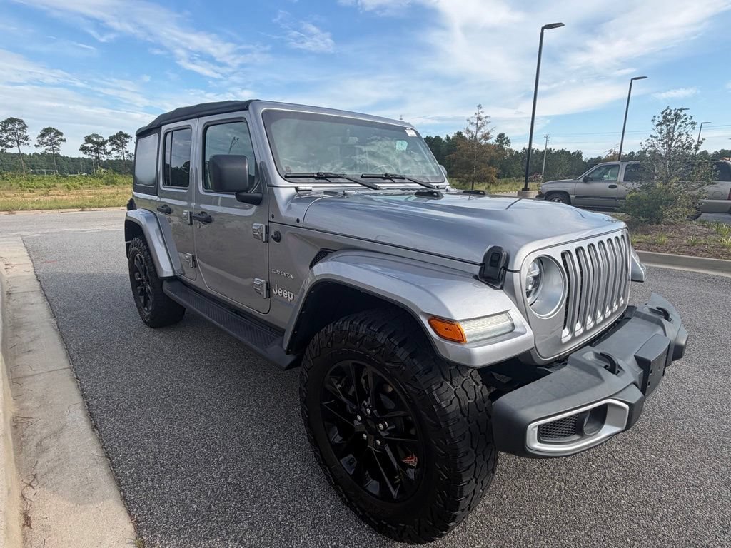 Used 2021 Jeep Wrangler Unlimited Sahara w/ Cold Weather Group AWD/4WD image 18