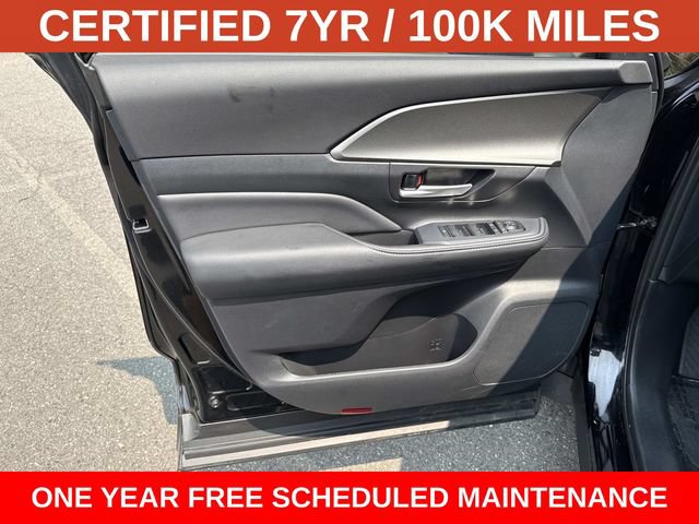Used 2025 Toyota Grand Highlander FWD image 13
