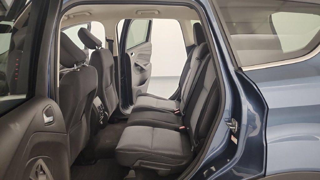 Used 2018 Ford Escape SE w/ Ford Safe & Smart Package AWD/4WD image 26