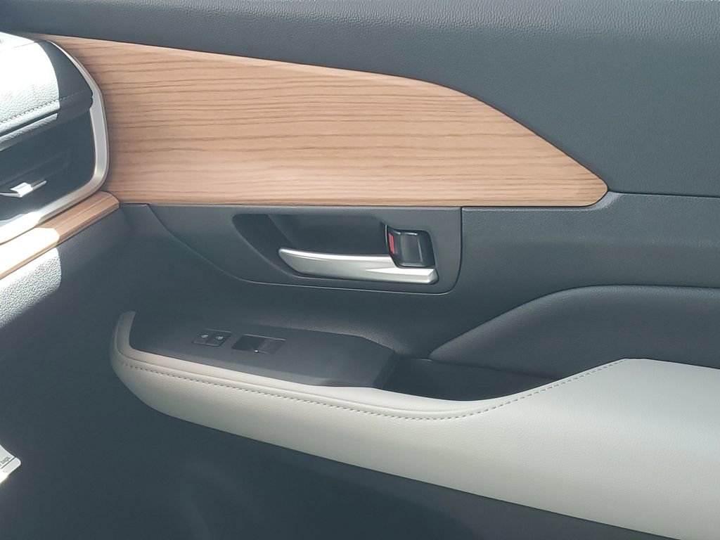 New 2026 Toyota Grand Highlander Limited image 25