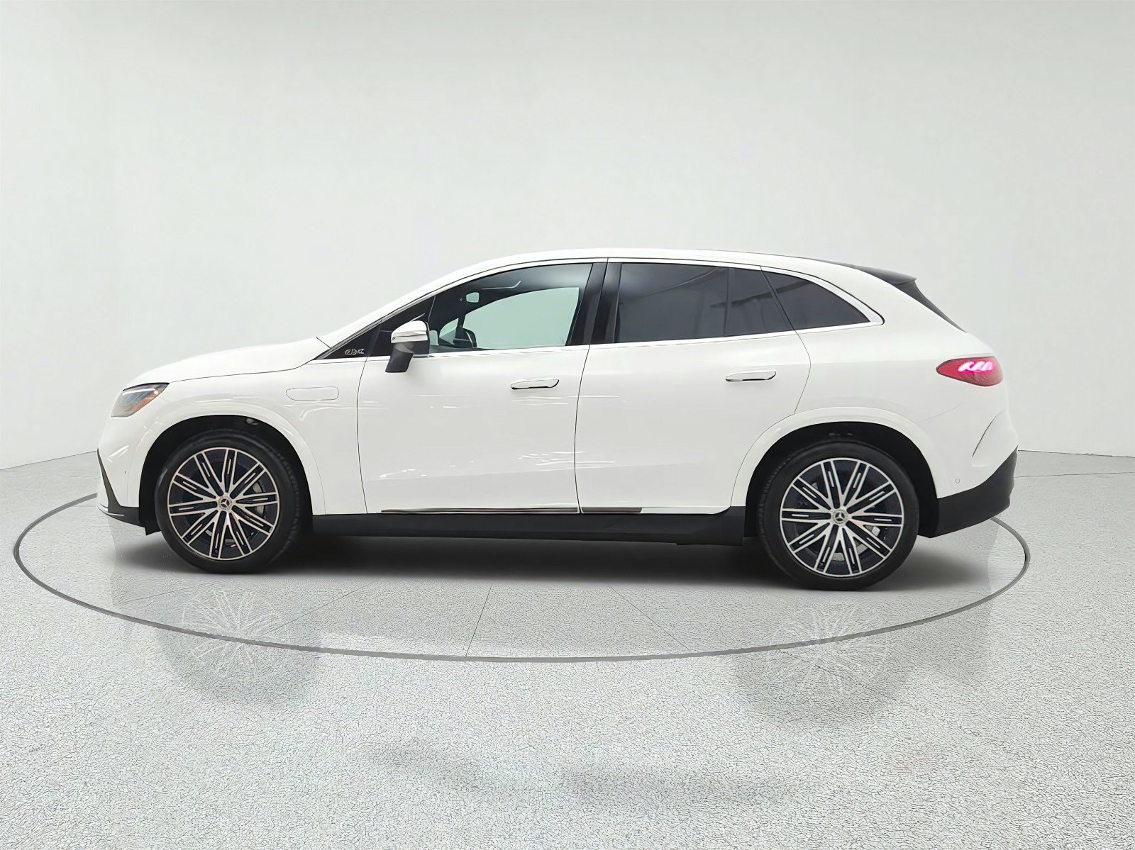 Certified 2026 Mercedes-Benz EQE 320+ SUV image 8