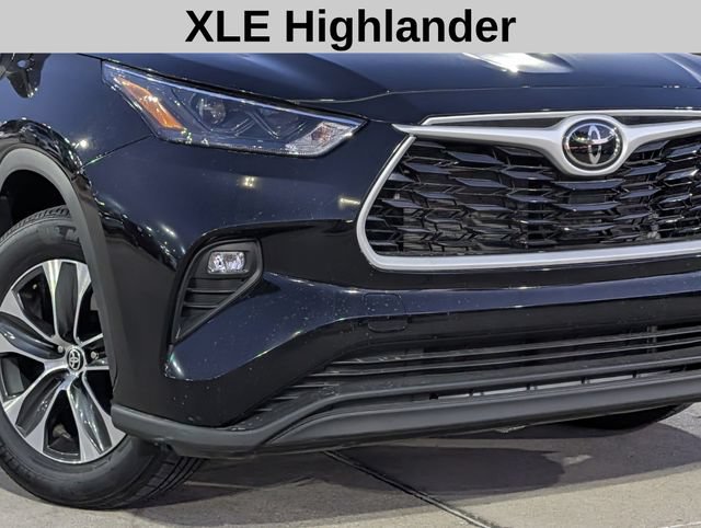 Used 2026 Toyota Highlander XLE AWD/4WD image 3