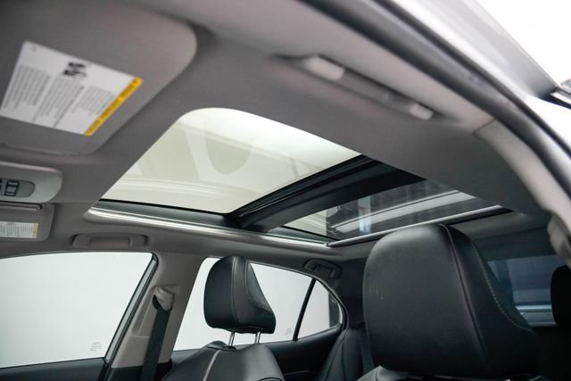 Used 2021 Toyota Camry XSE image 26