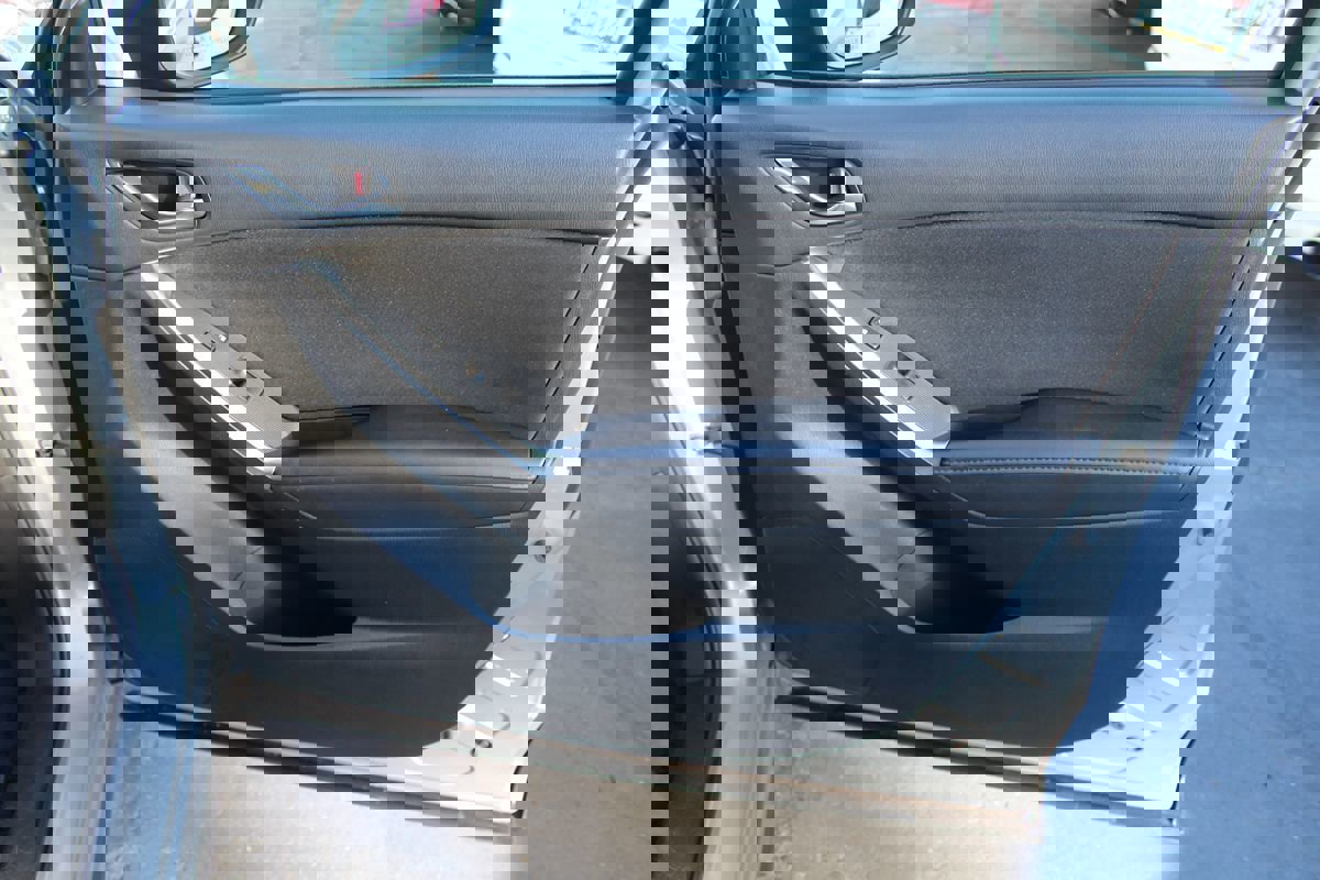 Used 2014 MAZDA CX-5 Touring image 21