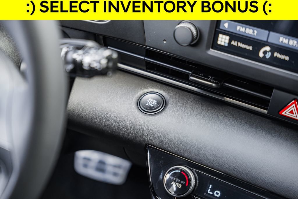 New 2025 Hyundai Elantra Sport image 22