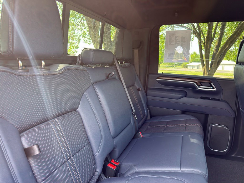 Used 2026 Chevrolet Silverado 2500 High Country w/ Technology Package AWD/4WD image 31