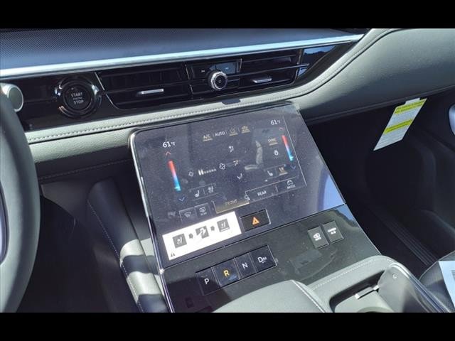 New 2025 Land Rover Range Rover Velar Dynamic SE image 37