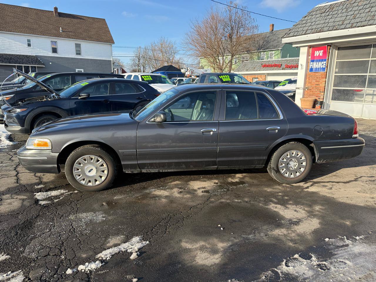 Used 2005 Ford Crown Victoria Police Interceptor RWD image 8
