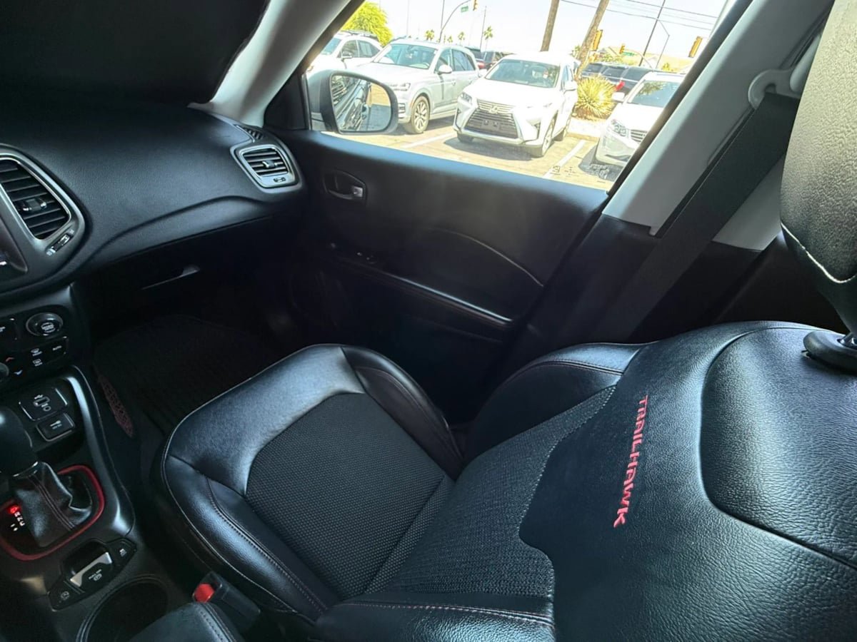 Used 2018 Jeep Compass Trailhawk w/ Navigation Group AWD/4WD image 46