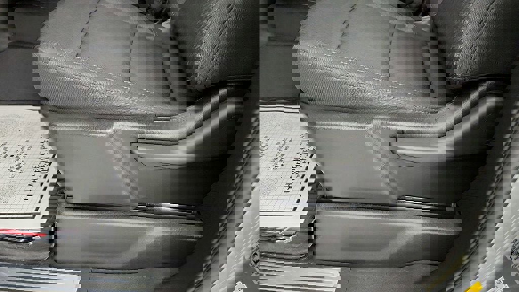 Used 2024 Chevrolet Silverado 2500 LT w/ Z71 Off-Road Package image 11